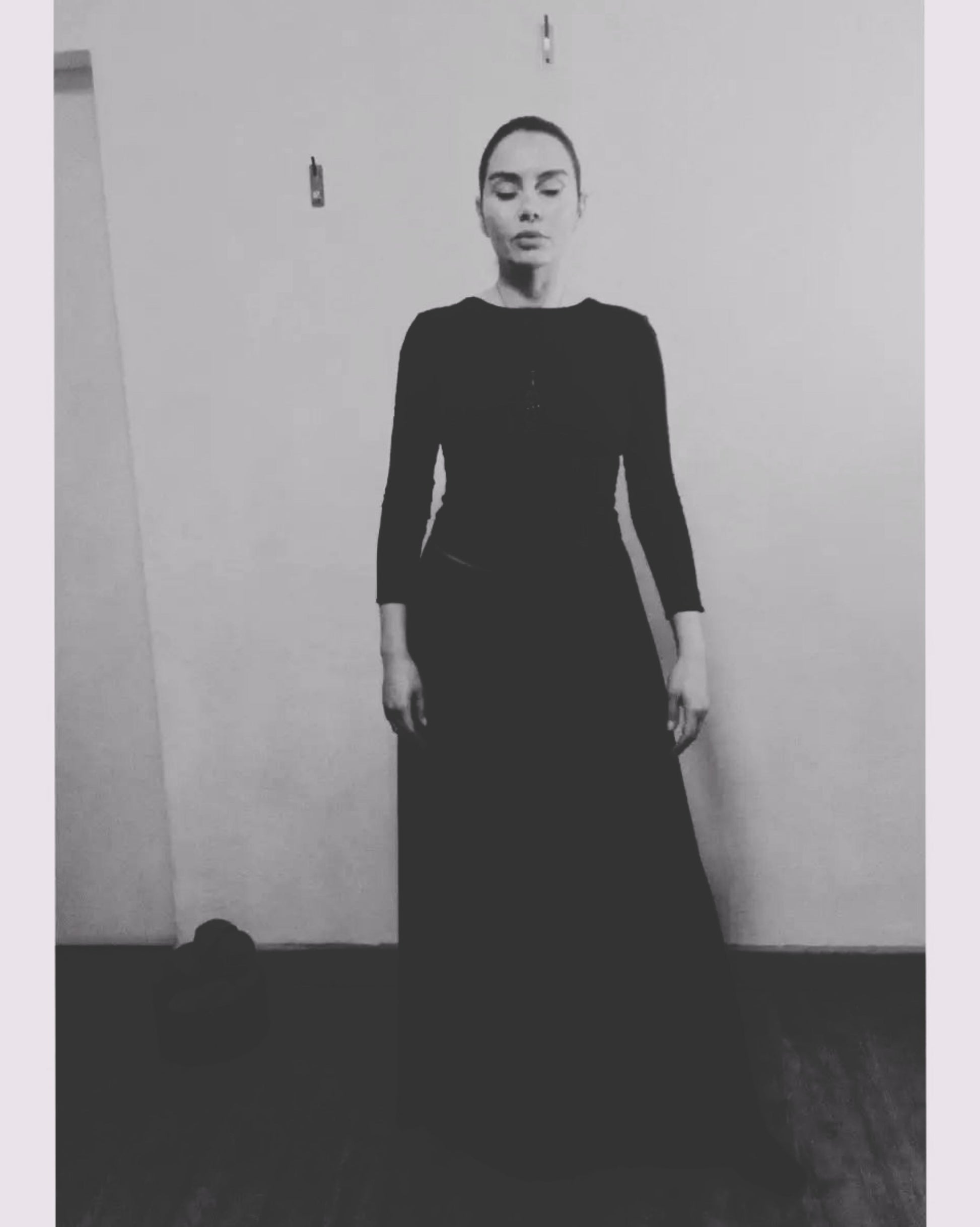 Jupe longue noire minimaliste BOLD'AS, fabrication française, laine modal coton